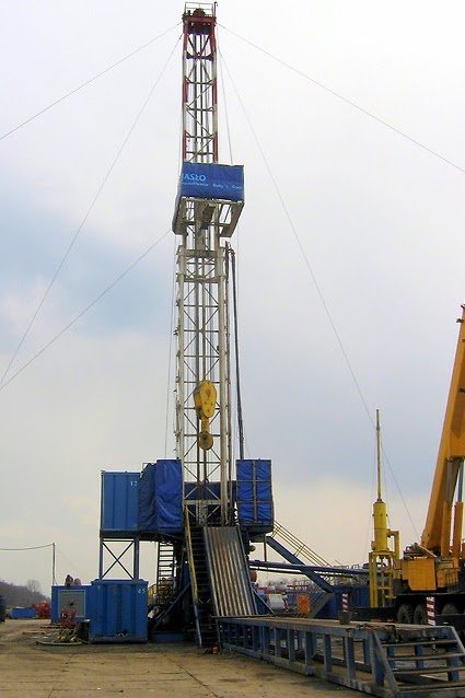 Throneck Rigmart LLC